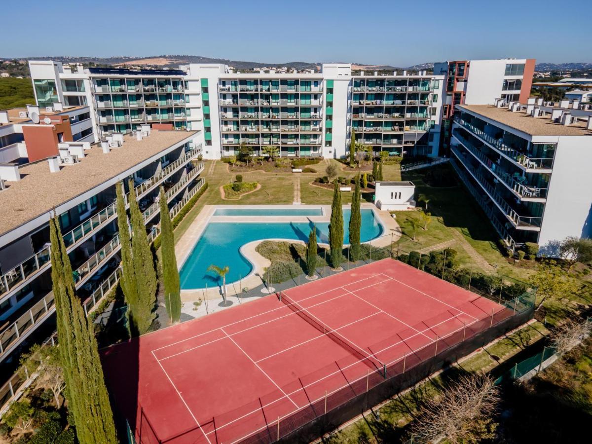 Superbe Appartement Spacieux Avec Terrasse Vue Piscine Vilamoura Exterior photo