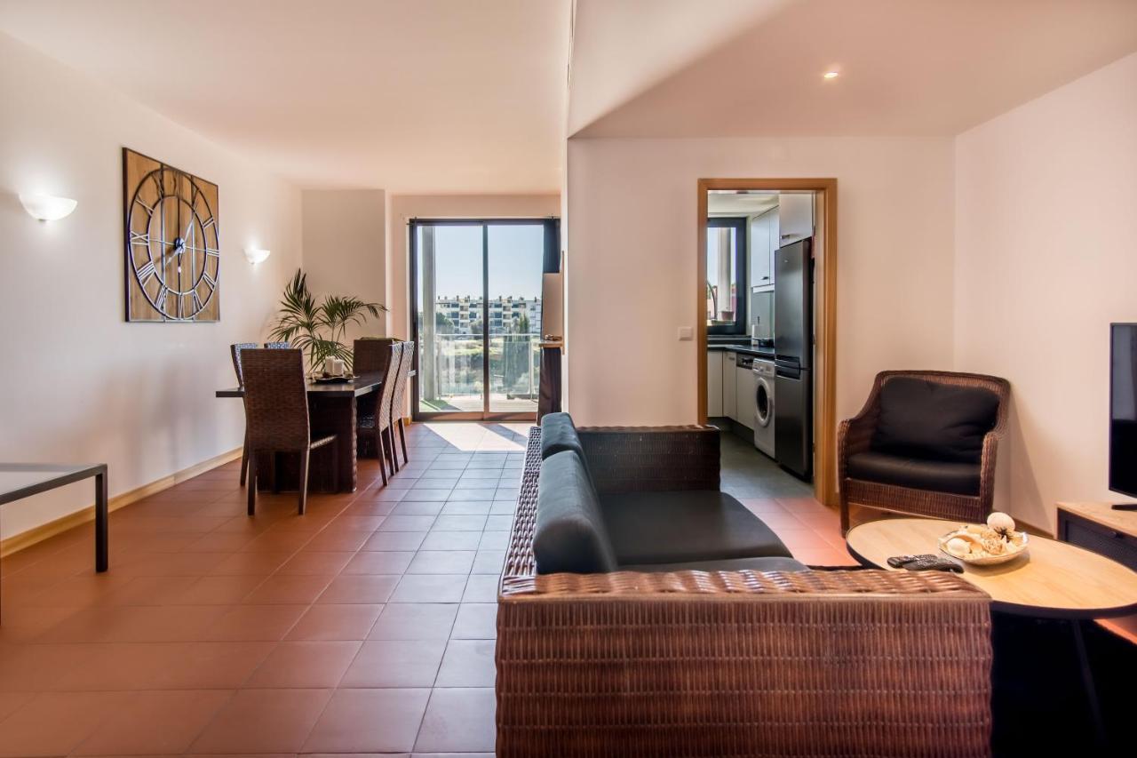 Superbe Appartement Spacieux Avec Terrasse Vue Piscine Vilamoura Exterior photo